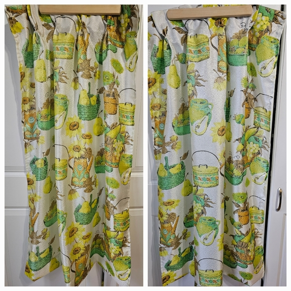 Pair of Mid Century Bright Cheery Fruit/Floral Pinch Pleat Fiberglass Curtains! - Picture 1 of 16
